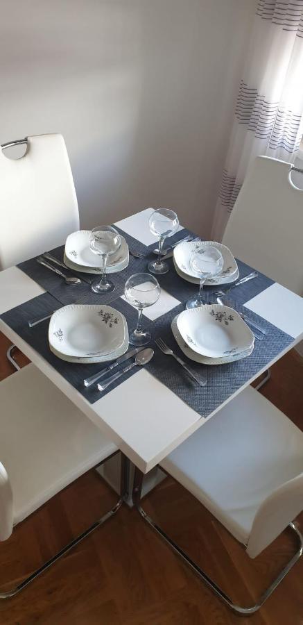 זאגרב Apartman Aura מראה חיצוני תמונה